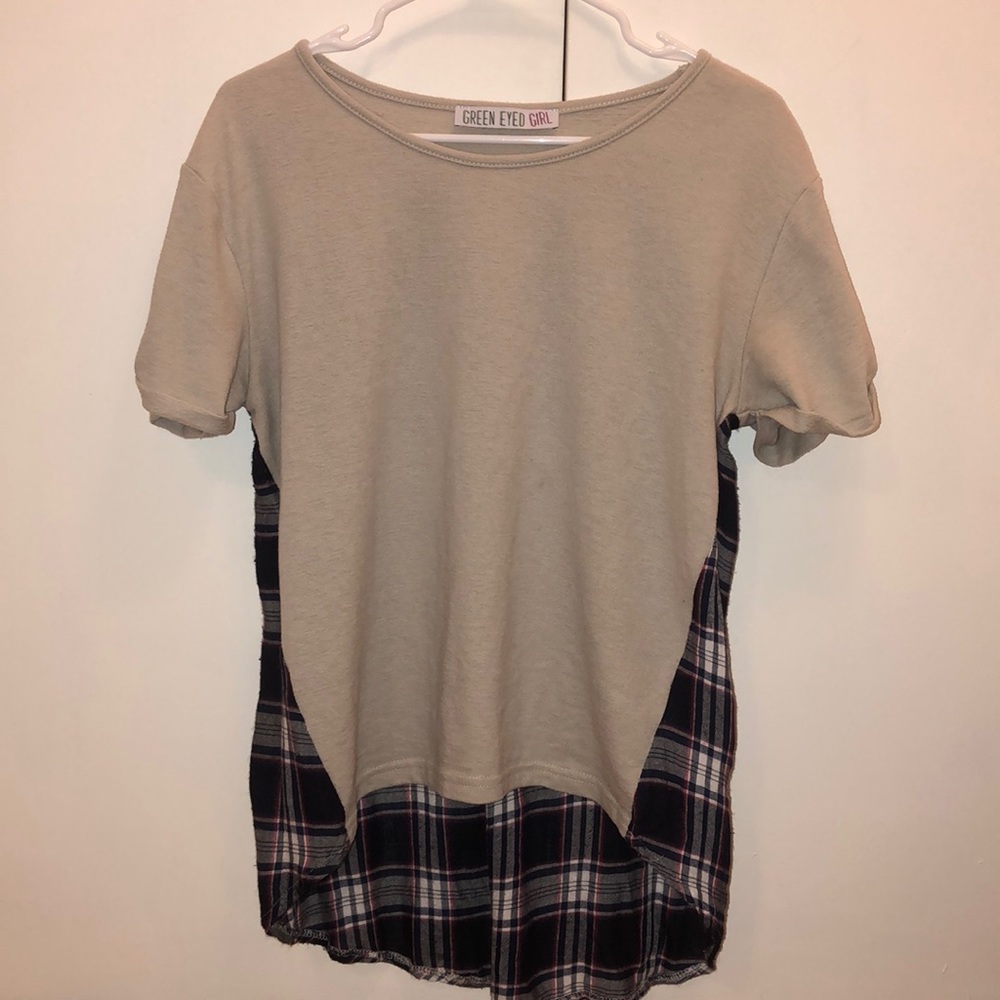 short sleeve tee with flannel material back